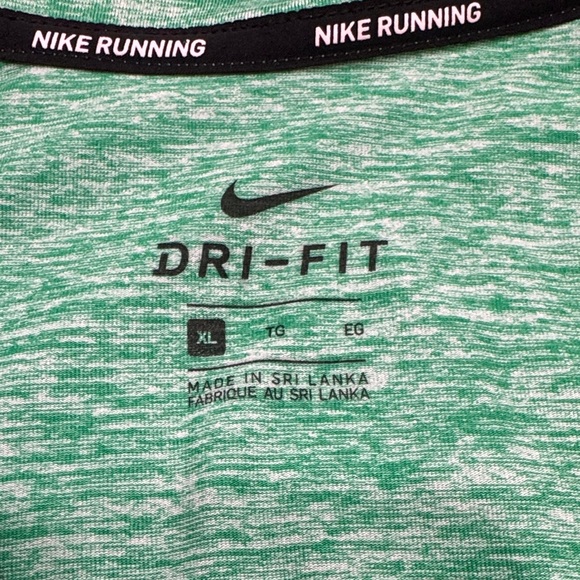 Nike Women's Green Athletic Long Sleeve Top - Picture 2 of 7